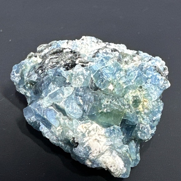 106cts/Vietnam Natural Unheat Blue Aquamarine Rough Crystal - Picture 10 of 17